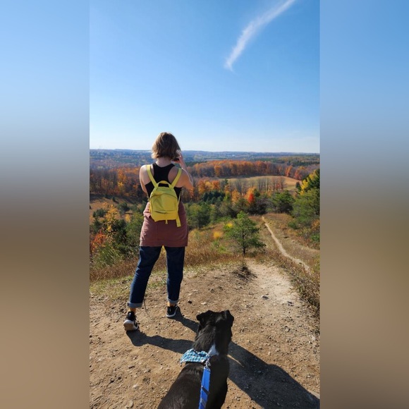 Meet your Posher, Heather - Picture 1 of 1